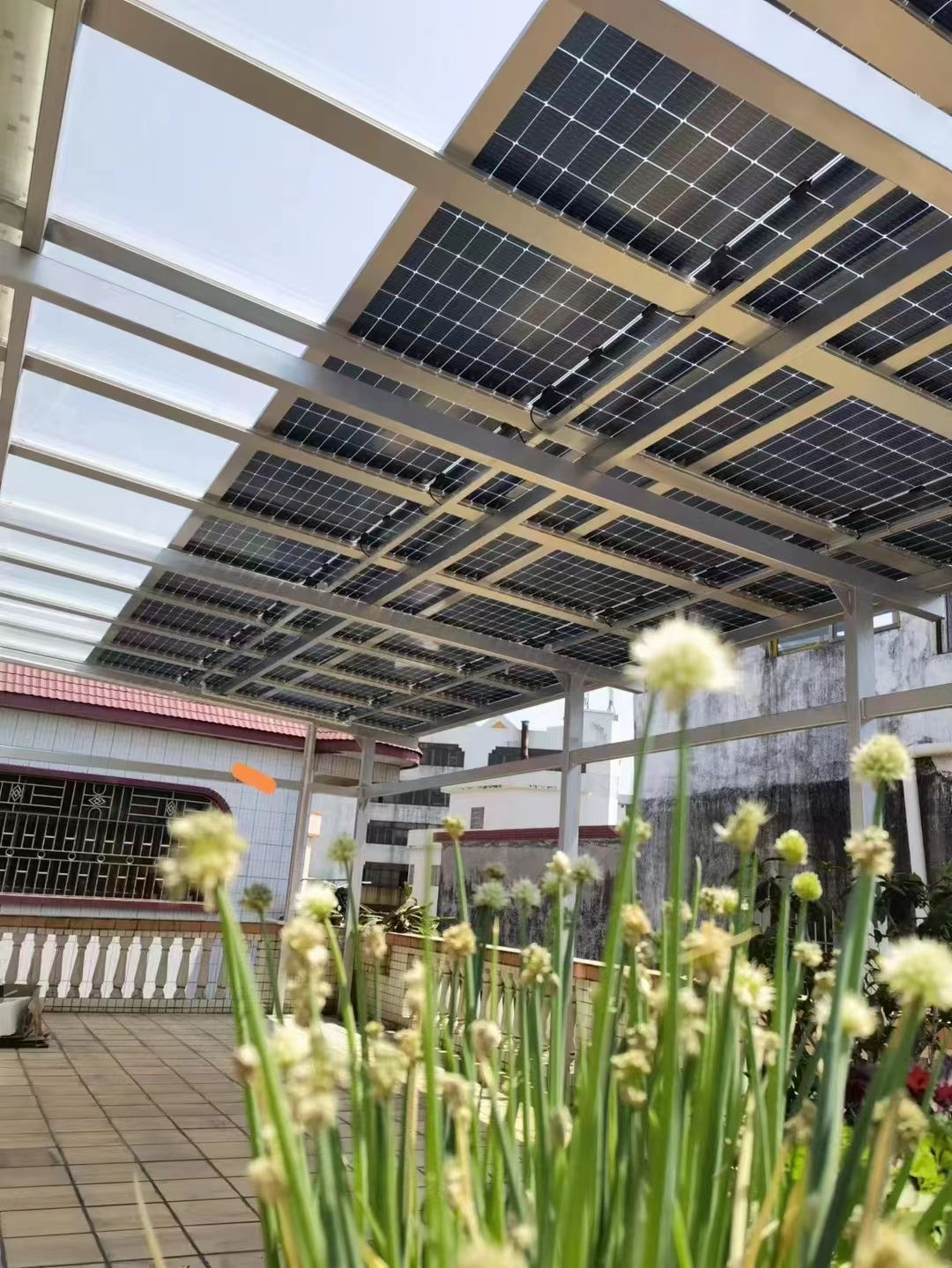 连云港别墅家用屋顶太阳能发电系统安装